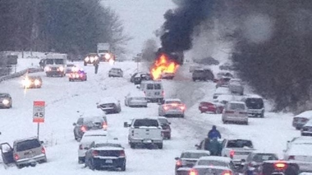 Traffic crashes in snow storm | Winters in Ohio